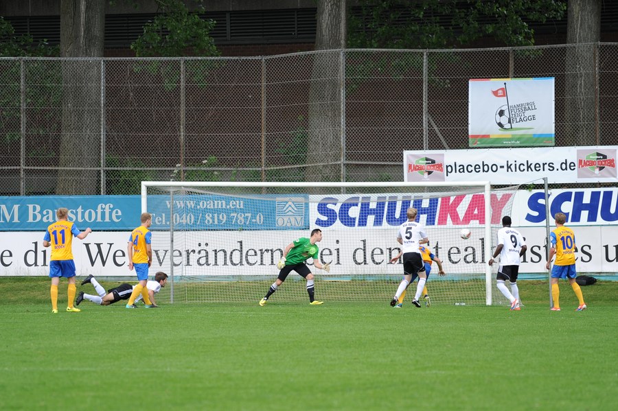 Selbst Tobias Grubba, der die ganze Saison über eine riesige Stütze für Victoria war, konnte heute meist nur hinterherschauen. Foto: Tim Eckhardt