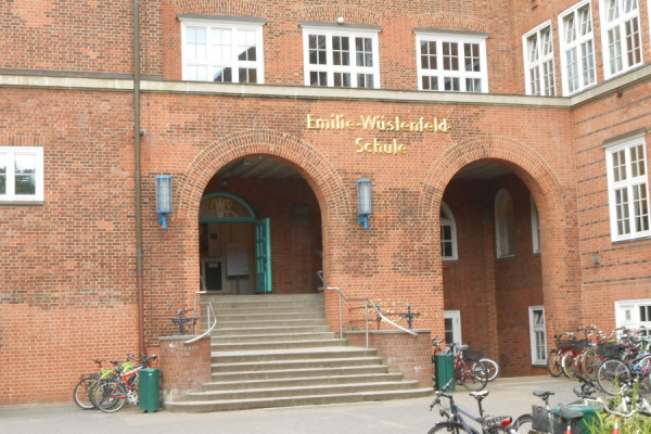 Emilie--Wüstenfeld-Gymnasium. Foto: Anja von Bihl