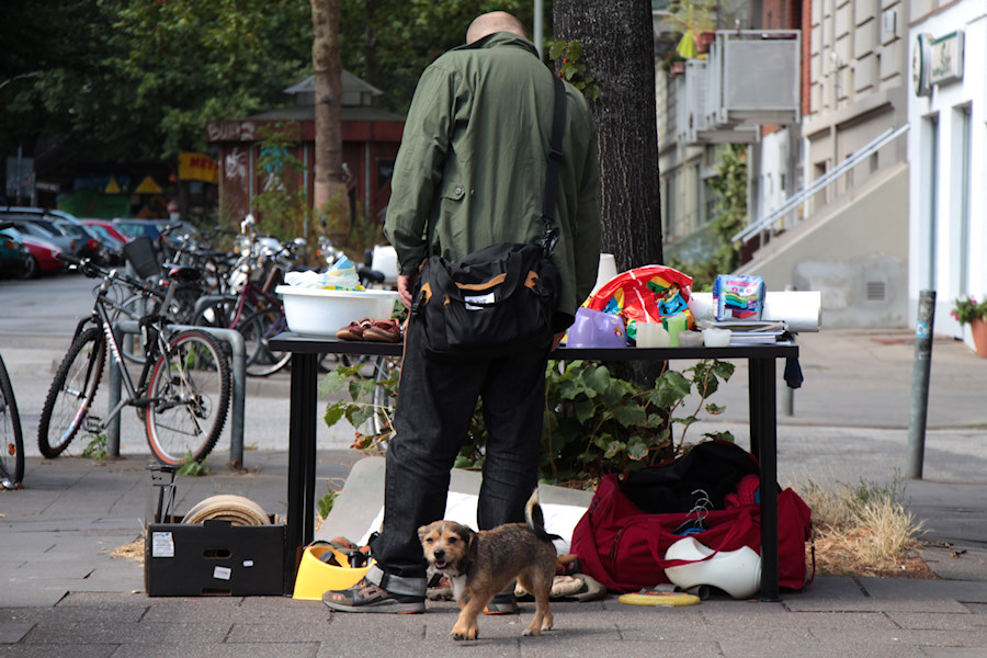 Der "Nachtisch" im Stellinger Weg ist der beste Tauschtisch. Foto: Henrike Hapke