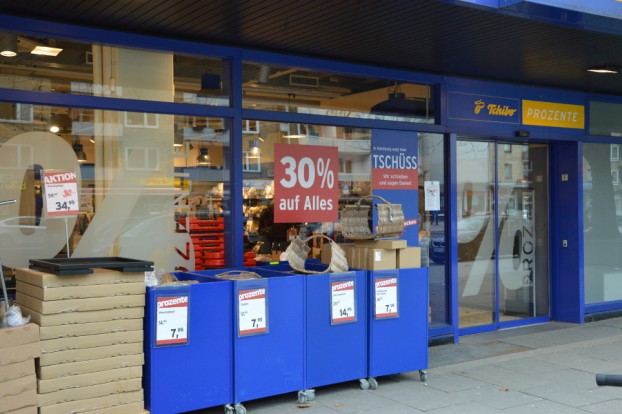 Tchibo Prozente in der Grindelallee hat im Februar seine Tore geschlossen. Die Räumlichkeiten sollen in Zukunft von der Uni Hamburg genutzt werden. Foto: Henrike Hapke