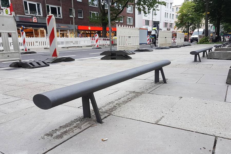 Zwischen Schwenckestraße und Heußweg sind die Anfahrbügel in der Osterstraße zu finden. Foto: Malte Klauck