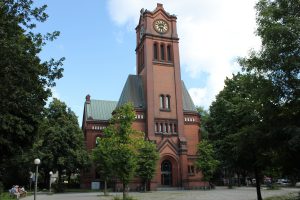 Die Apostelkirche im Herzen von Eimsbüttel. Foto: Jannika Grimm
