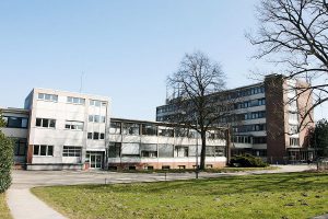 Das Informatikum der Universität Hamburg in der Vogt-Kölln-Straße 30. Die Fakultät umfasst die Bereiche Informatik, Mathematik und Naturwissenschaften. Sie gehört zu den größten Informatik-Fachbereichen Deutschlands. Foto: UHH/Baumann