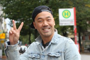 Dave hat trotz des Hamburger Schietwetters gute Laune. Foto: Karoline Gebhardt