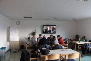 Der Fernsehraum der Tagesaufenthaltsstätte. Hier können sich die Menschen ein wenig erholen. Foto: Karoline Gebhardt