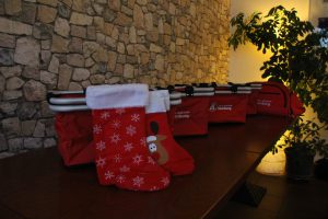Für jeden Helden gab es, passend zum Nikolaus, eine Dankeschön von der Haspa. Foto: Ida Wittenberg