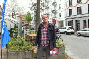 Manuel Rettich aus Eimsbüttel meint:„Es ist nicht schön, Bäume zu fällen, aber wenn es verkehrstechnisch sein muss, dann ist es ok.“ Foto: Alisa Pflug