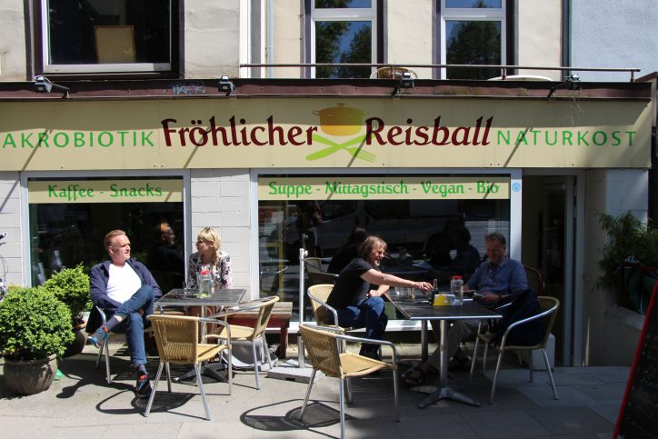 Fröhlicher Reisball. Foto: Max Gilbert