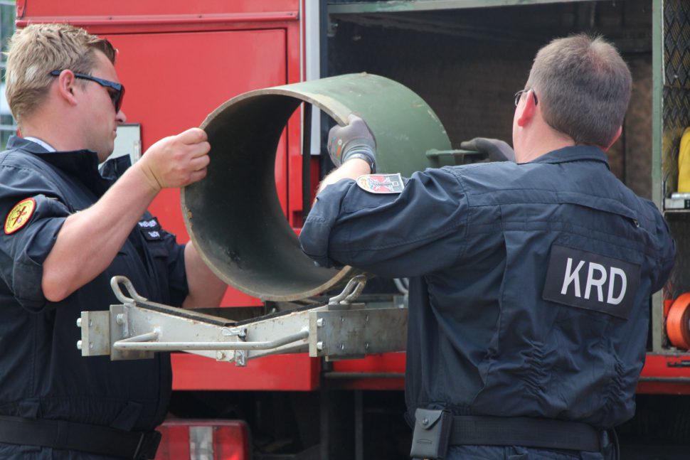 Kontrollierte Sprengung am Stadion Hoheluft. Foto: Max Gilbert