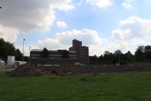 So sieht der "Platz" im Stadion Hoheluft momentan aus. Foto: Max Gilbert