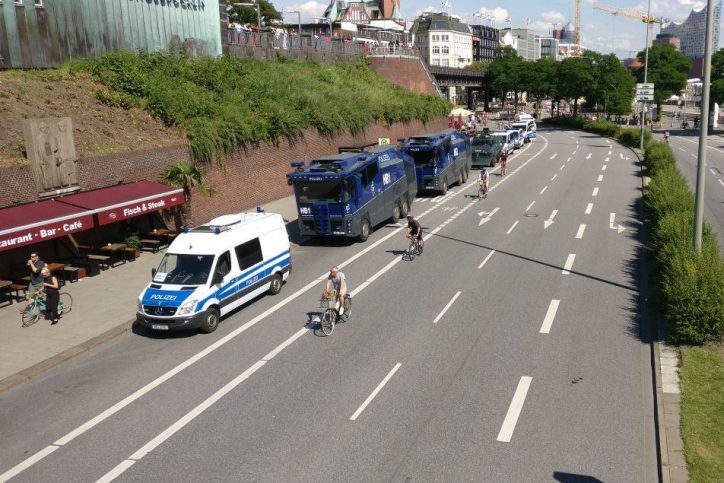 Landungsbrücken, Hafen, Hamburg, G20-Gipfel, Polizei Hamburg, Polizei