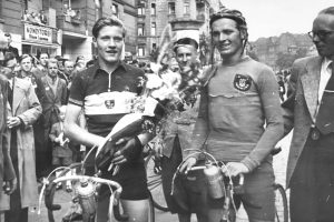 Sieger der Jugendklasse: Der Bremer Brockman. Zweiter wurde Siefkes (RC Hamburg), 1953.
