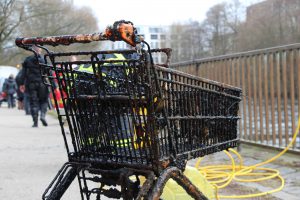 Hamburg Eimsbuettel Tauchen VII_Monika Dzialas