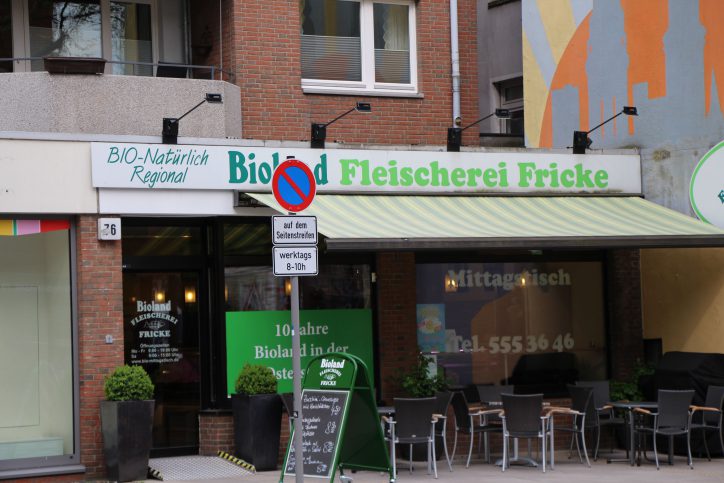 Beim Mittagstisch in der Bio-Fleischerei Fricke gibt es einen täglich wechslende Gerichte. Foto: Robin Eberhardt