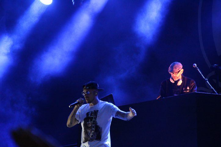 Auch DJ Mad durfte natürlich nicht auf der Bühne fehlen. Foto: Robin Eberhardt