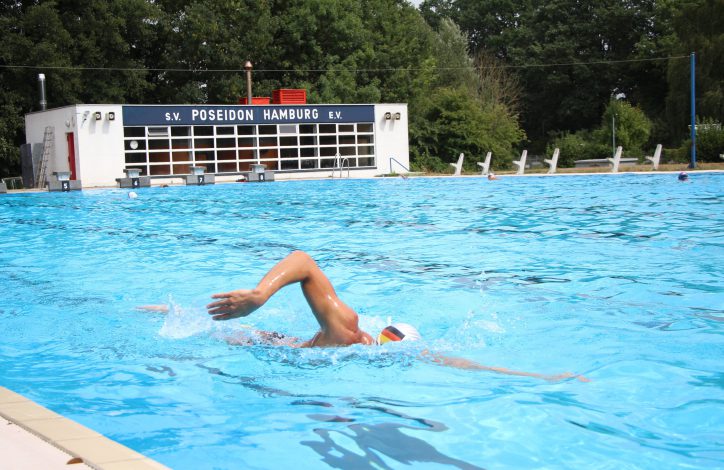 Täglich trainiert Geuer in der Schwimmanlage des SC Poseidon in Eidelstedt, um sich auf seinen Wettkampf vorzubereiten. Foto: Christina Rech