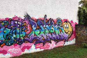 Nach acht Stunden ist das Graffiti fertig. Foto: Benjamin Veltum