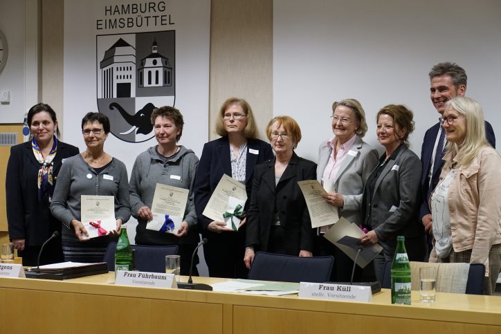Die "Pflegeelternvertretung Eimsbüttel" wurde mit dem Eimsbütteler Bürgerpreis 2019 ausgezeichnet. Foto: Catharina Rudschies