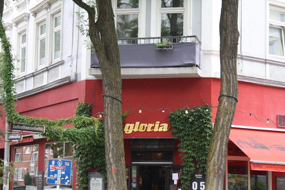 Die Ersthelfer konnten den Jungen im Café "Gloria" wiederbeleben. Foto: Monika Dzialas