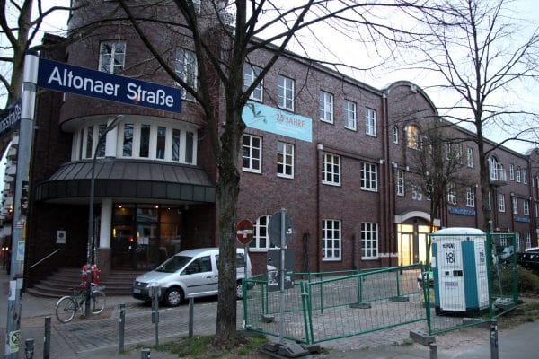 Auf einer Baustelle in der Altonaer Straße wurde heute ein Bauarbeiter verschüttet. Foto: Eimsbütteler Nachrichten