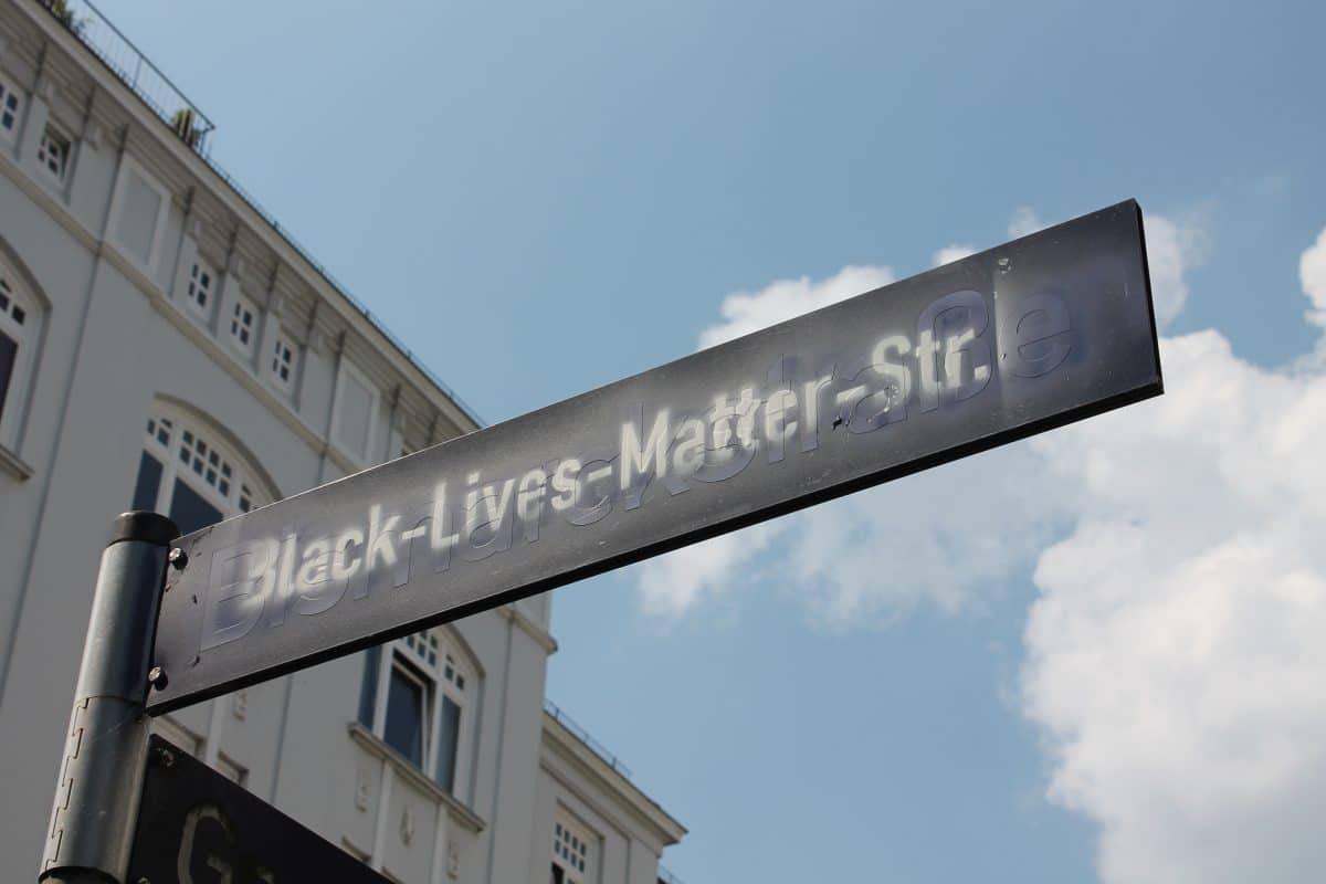 Mit der Umbenennung wollen sich die Aktivisten für People of Color stark machen. Foto: Marianne Bruhns