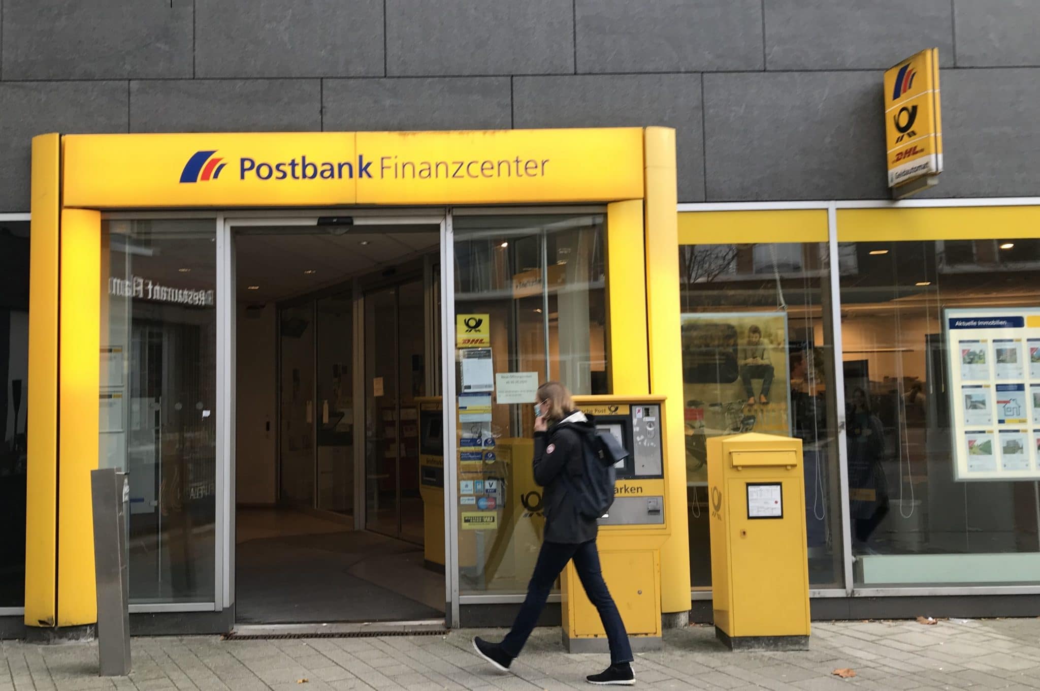 Die Post- und Postbank-Filiale in der Hoheluftchaussee macht dicht