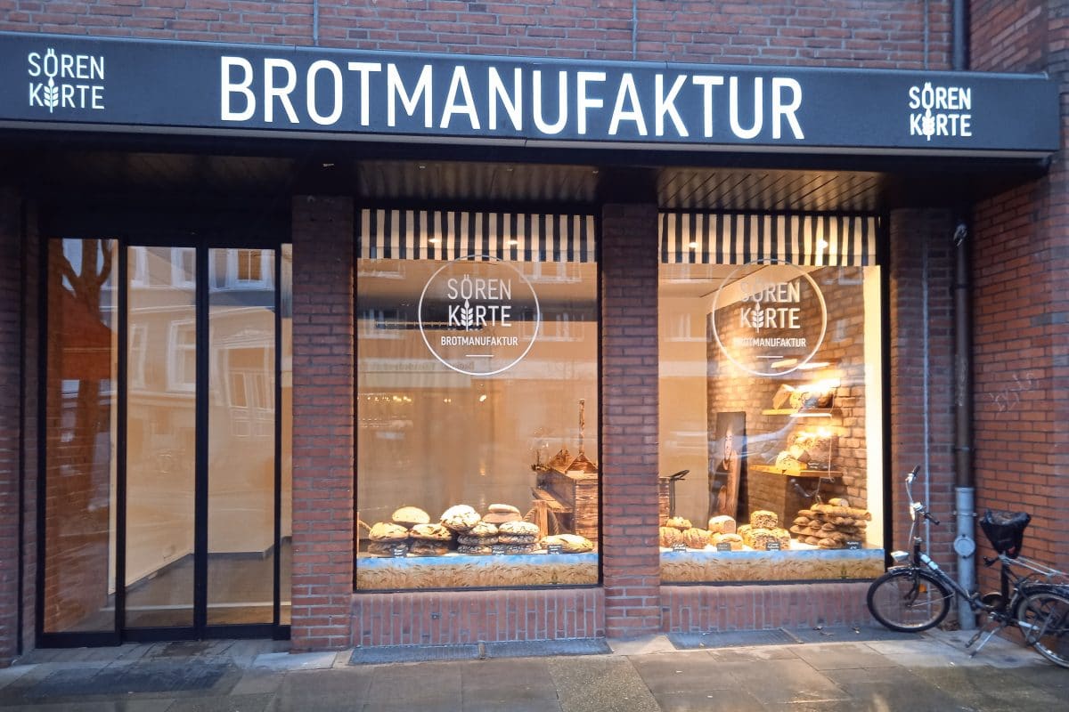 In Sören Kortes Brotmanufaktur in der Osterstraße gibt es sieben verschiedene Brote zur Auswahl. Foto: Sören Korte