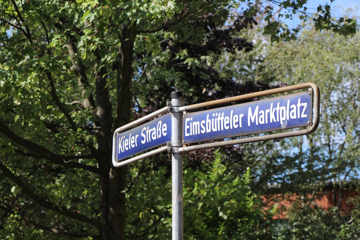 "EimsV" Flohmarkt auf dem Eimsbütteler Marktplatz