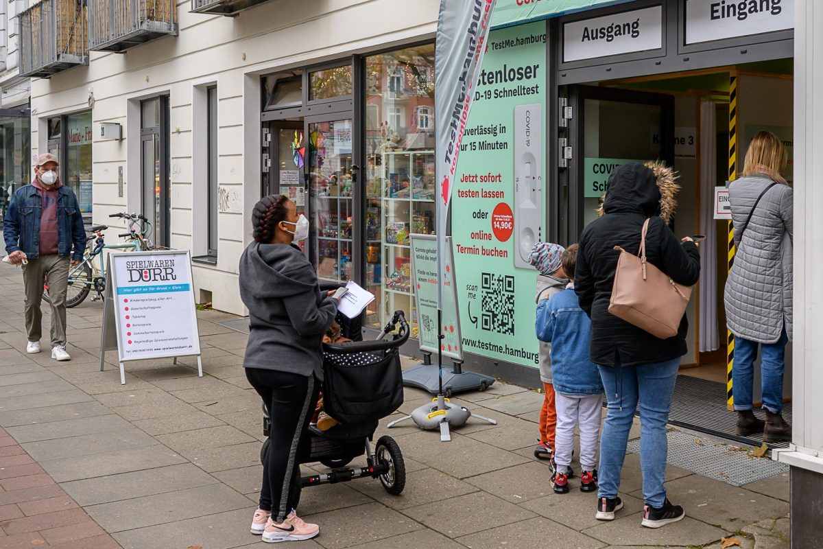 Coronatest an Schulen in Hamburg-Eimsbuettel