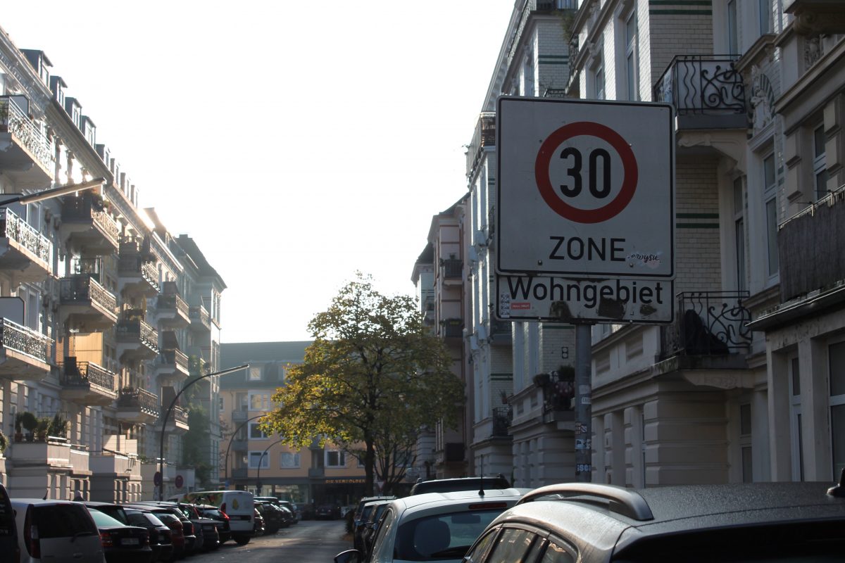 Einer Statistik zufolge haben 25 Prozent der Bewohner in Eimsbüttel ein Auto. Foto: Marianne Bruhns
