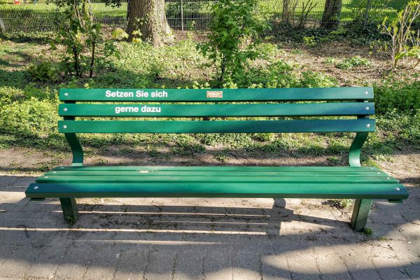 Gesellig Bänke Park Am Weiher Kommunikation