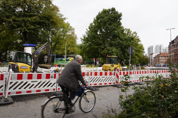 Fahrradfahrer sollen in der Methfesselstraße zukünftig mehr Platz bekommen.