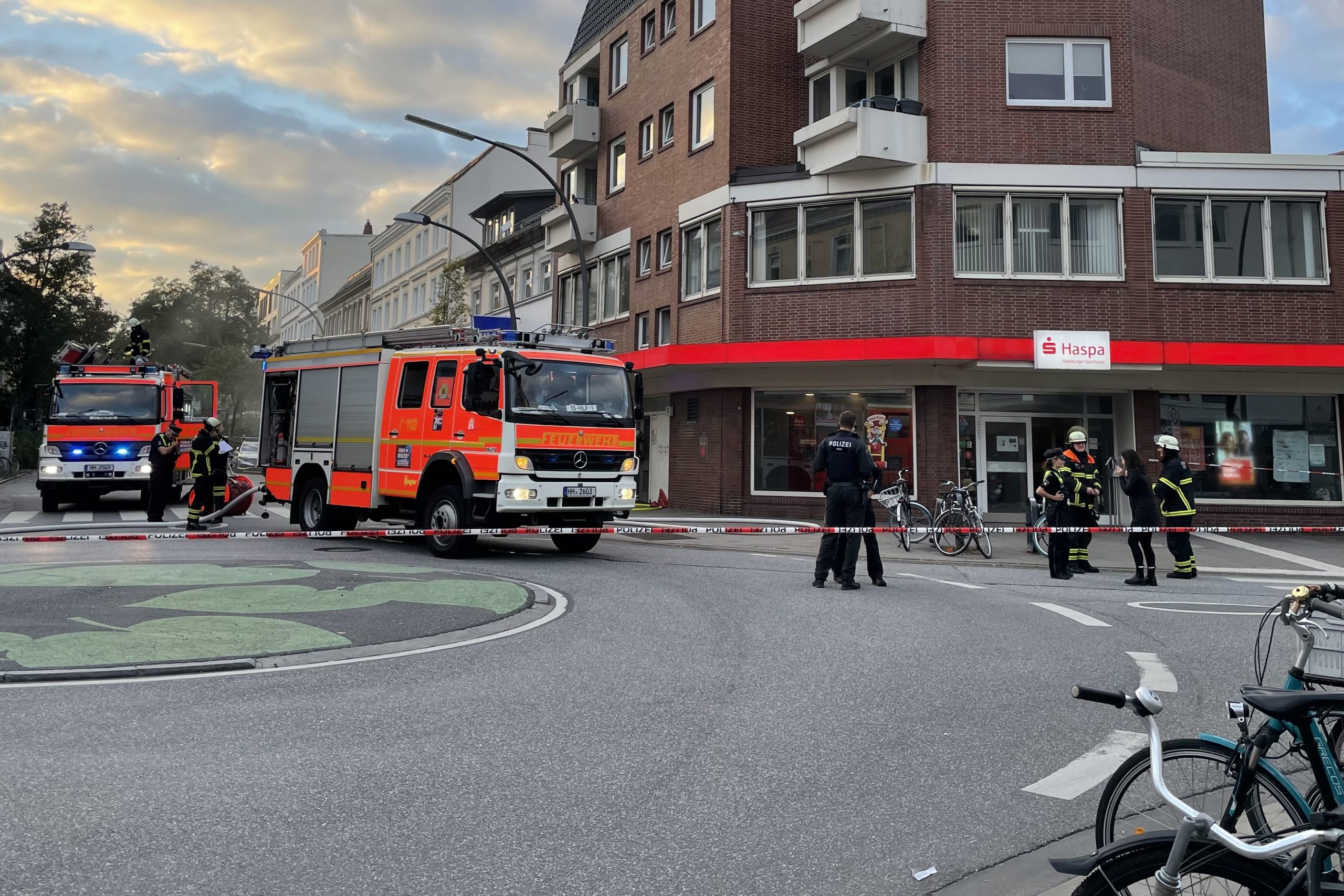 Hamburg Eimsbuettel_Feuer BrandHaspaSparkasseMueggenkampstrasse