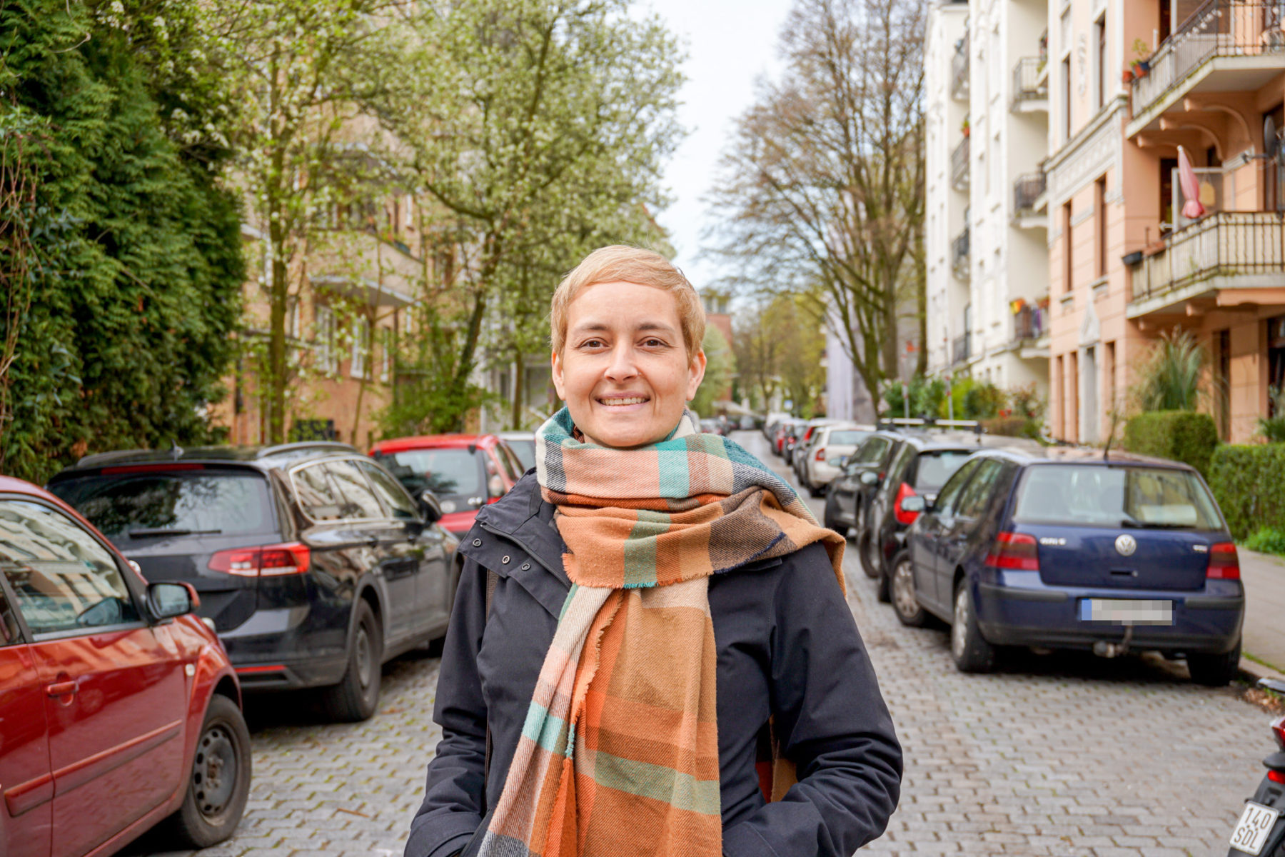 In ihrem Buch erzählt die Eimsbüttelerin von Erfahrungen an den Drehorten, dabei geht es ihr nicht darum Filmsets zu besuchen. Sie will die Orte bereisen, die sie zuvor im Film gesehen hat. Foto: Julia Haas