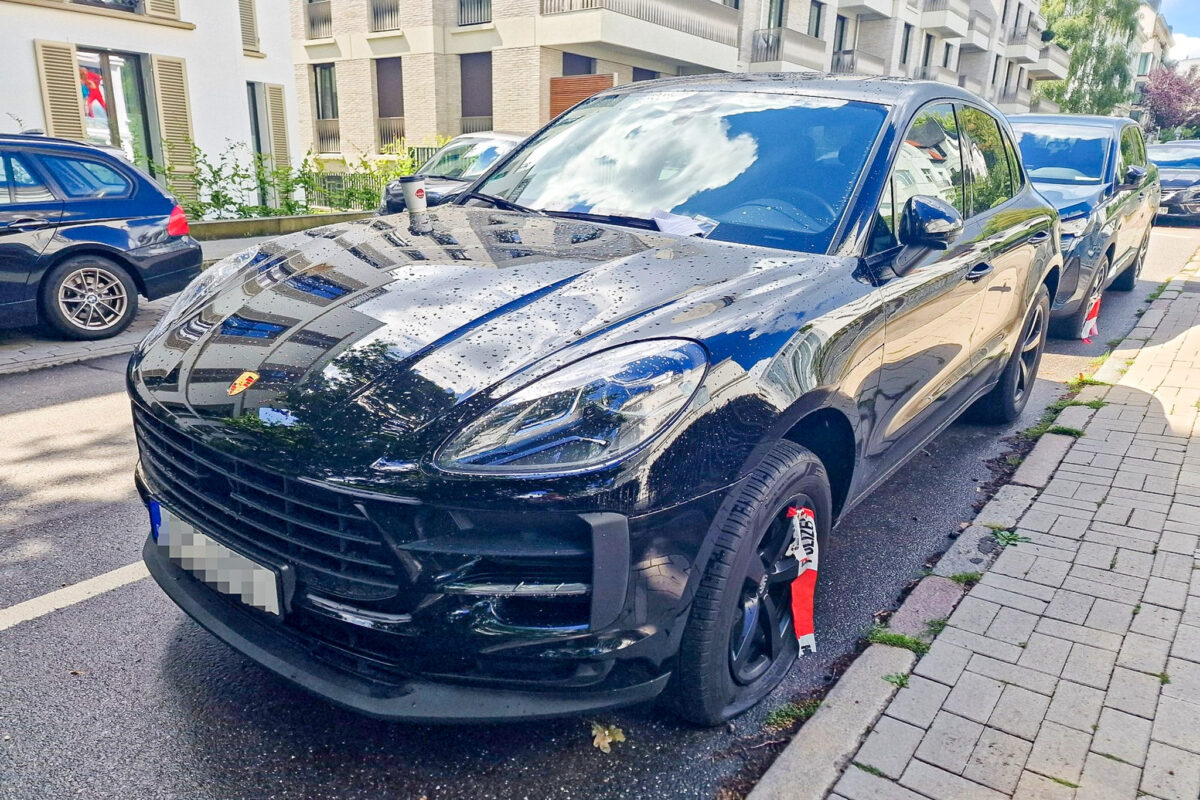 In der Nacht von Mittwoch auf Donnerstag haben Unbekannte mehrere Fahrzeuge fahrunfähig gemacht. Foto: HamburgNews