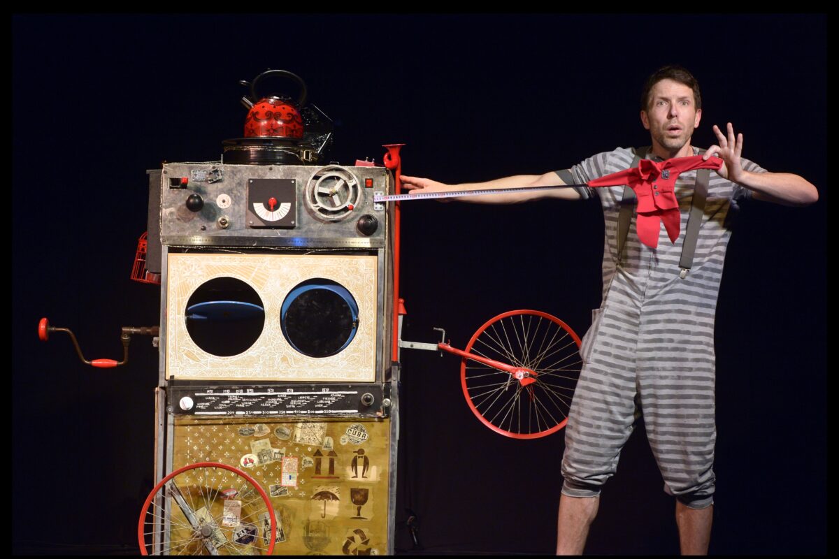 Kindertheater Hohelluftschiff Little Love Machine