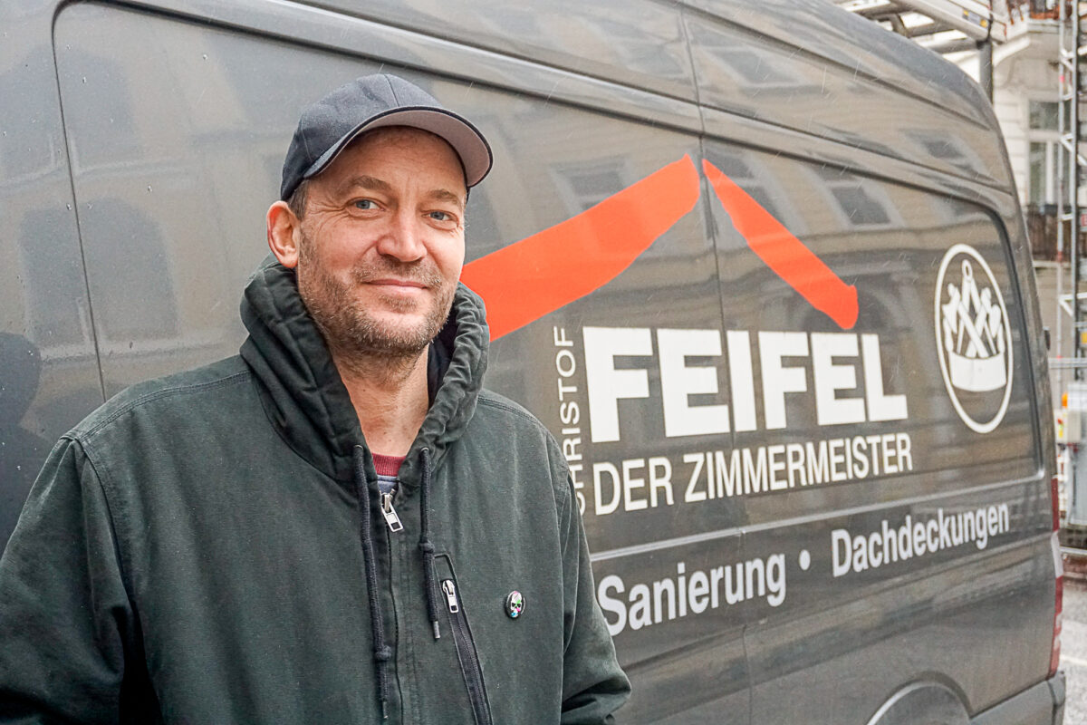 Christof Feifel ist mit seinem Betrieb auf dem Handwerkerportal "MyHammer" vertreten. Foto: Julia Haas