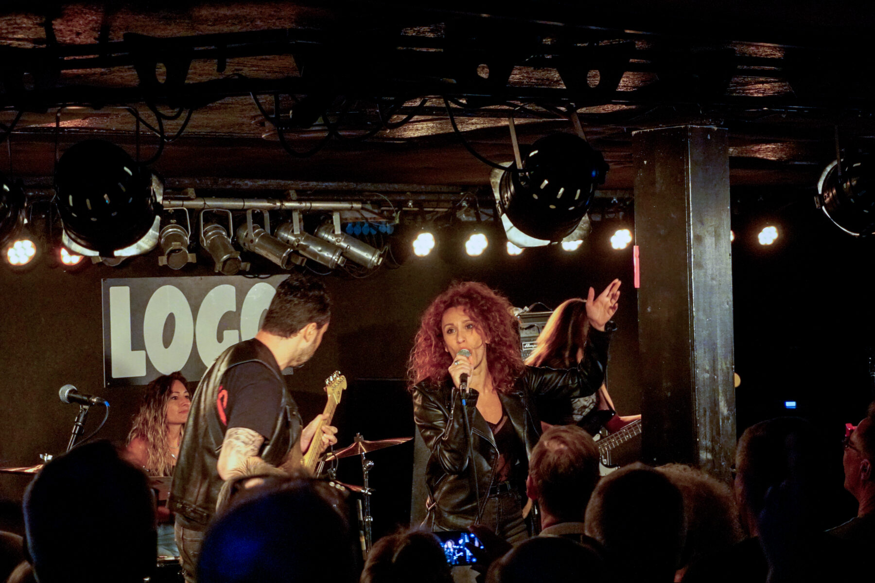 Die italienische Deep Purple Tribute Band "Strange Kind of Women" im Logo