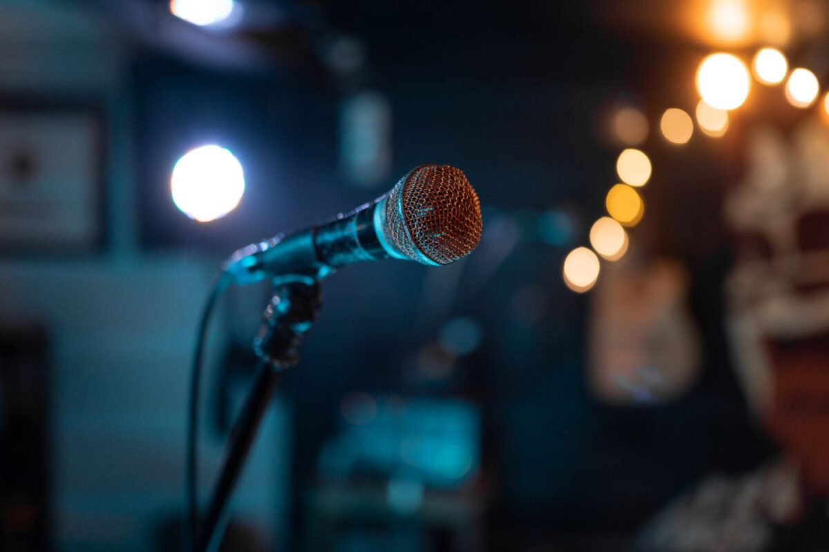 Stand-up-Comedy-Show in der Q-Bar Eimsbüttel