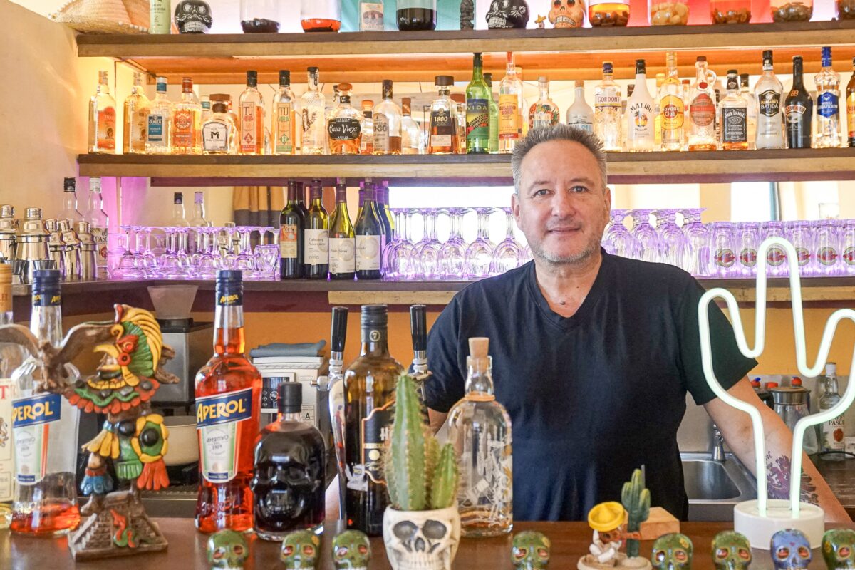Corona, Baustellen, finanzielle Herausforderungen: Frank Josten schließt das "Dos Amigo". Foto: Ella Schinkel
