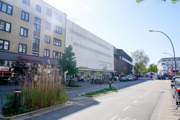 In der Osterstraße scheinen die rechtlichen Grundlagen für eine Tempo-30-Zone nicht gegeben. Symbolfoto: Alexis Milne