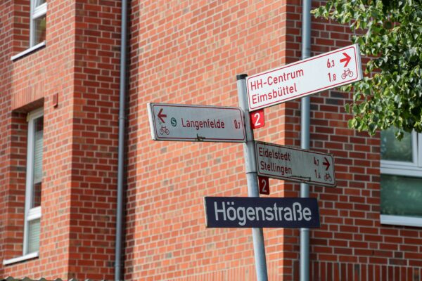 An der Ecke Tiedemannstraße/Högenstraße soll bald der Hochbau beginnen. Symbolfoto: Catharina Rudschies