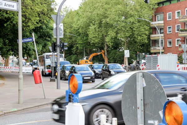 Wegen Sielarbeiten kommt es auf der Fruchtallee zu Einschränkungen im Verkehr. Symbolfoto: Gesche Pelters