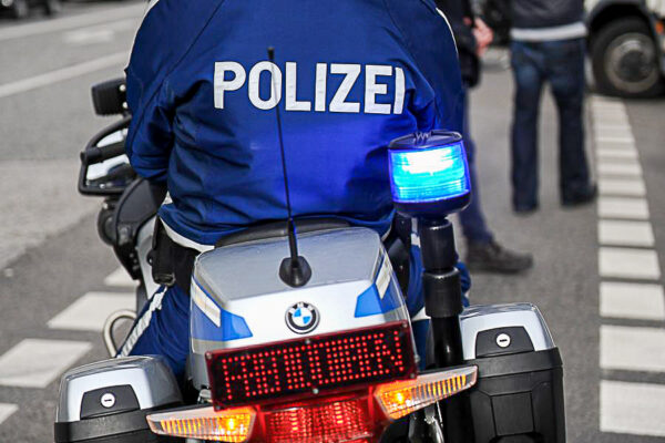 Die Polizei hat mit dem Zoll und dem Bezirksamt Eimsbüttel mehrere Kioske kontrolliert. Symbolfoto: Eimsbütteler Nachrichten