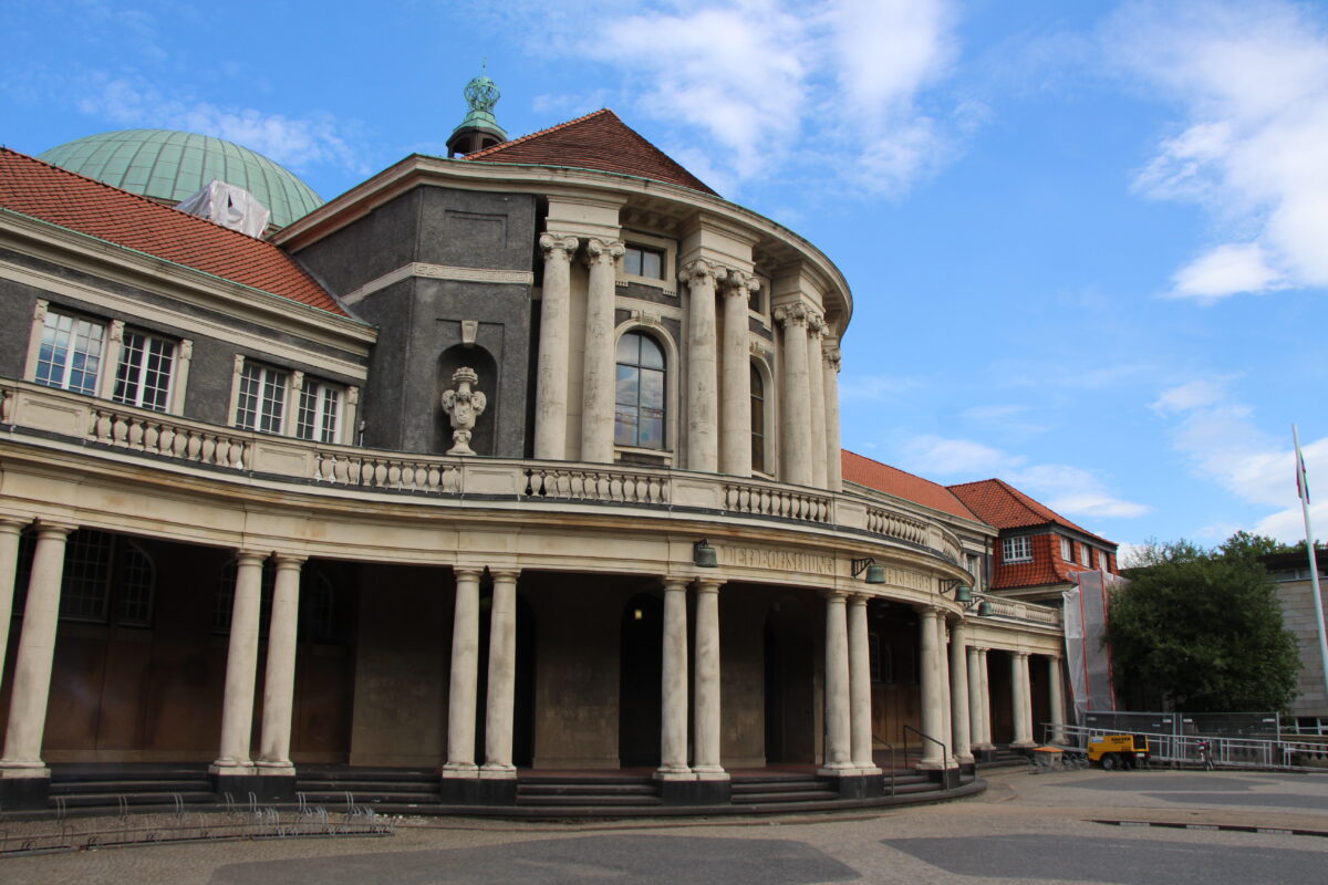 Die Uni Hamburg lädt zum Campusfest ein. Symbolbild: Fabian Henning