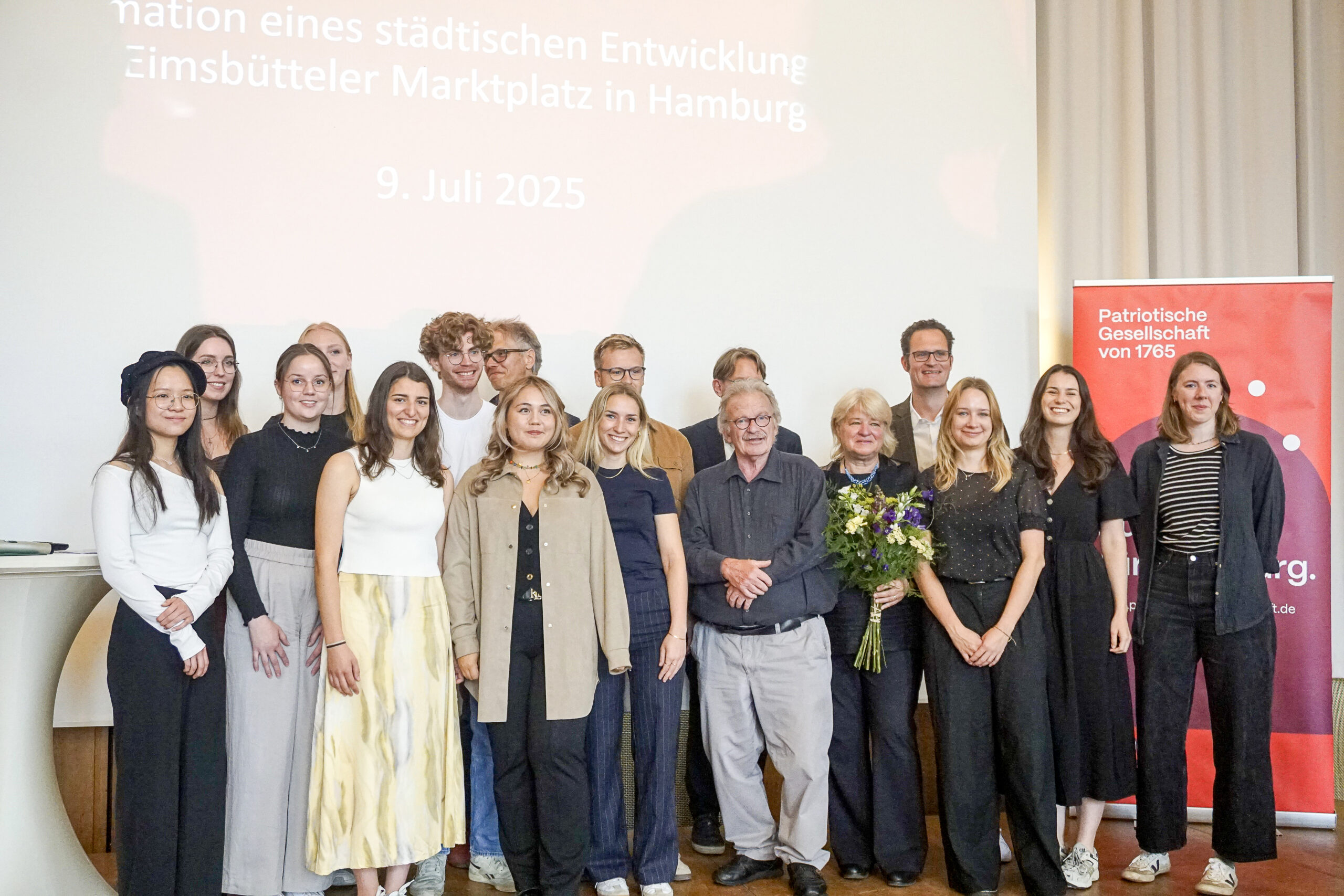 B-lau-Wettbewerb-Wie-k-nnte-der-Eimsb-tteler-Marktplatz-aussehen-