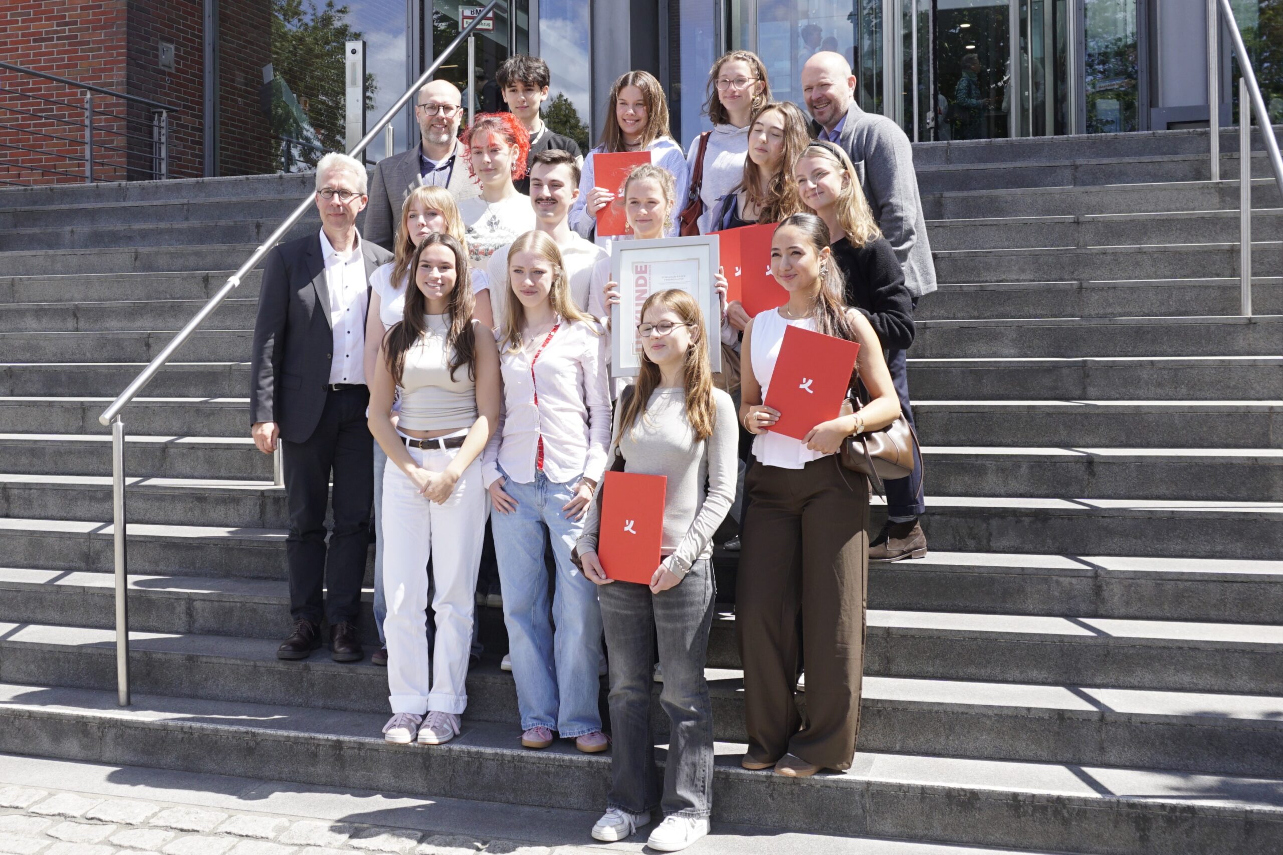 Kaifu-Gymnasium-beim-Geschichtswettbewerb-ausgezeichnet