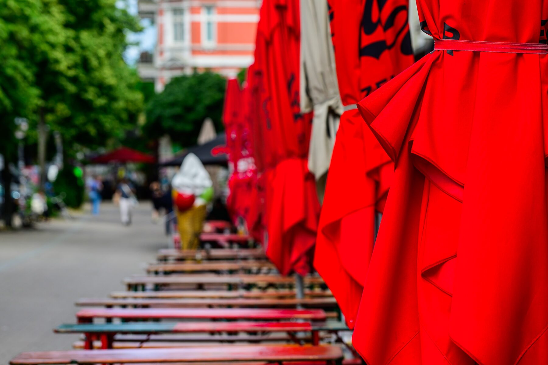 Am Morgen ist die Schulterblatt-Piazza noch leer. Foto: Rainer Wiemers
