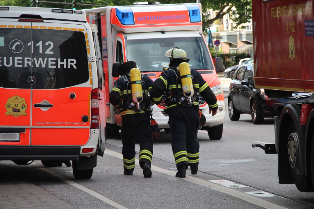 Nach einem Brand in Harvestehude ist ein Mann gestorben. Symbolbild: Gesche Pelters