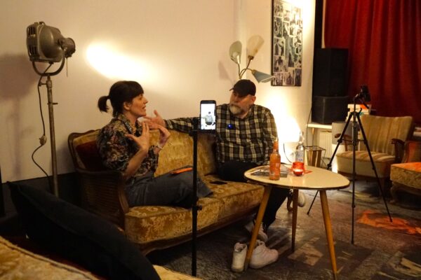 „Ultra-Treff“ in Eimsbüttel: Was klingt, wie eine Polizeimeldung vom letzten Fußball-Wochenende, war in Wirklichkeit ein Kinoerlebnis der anderen Sorte.